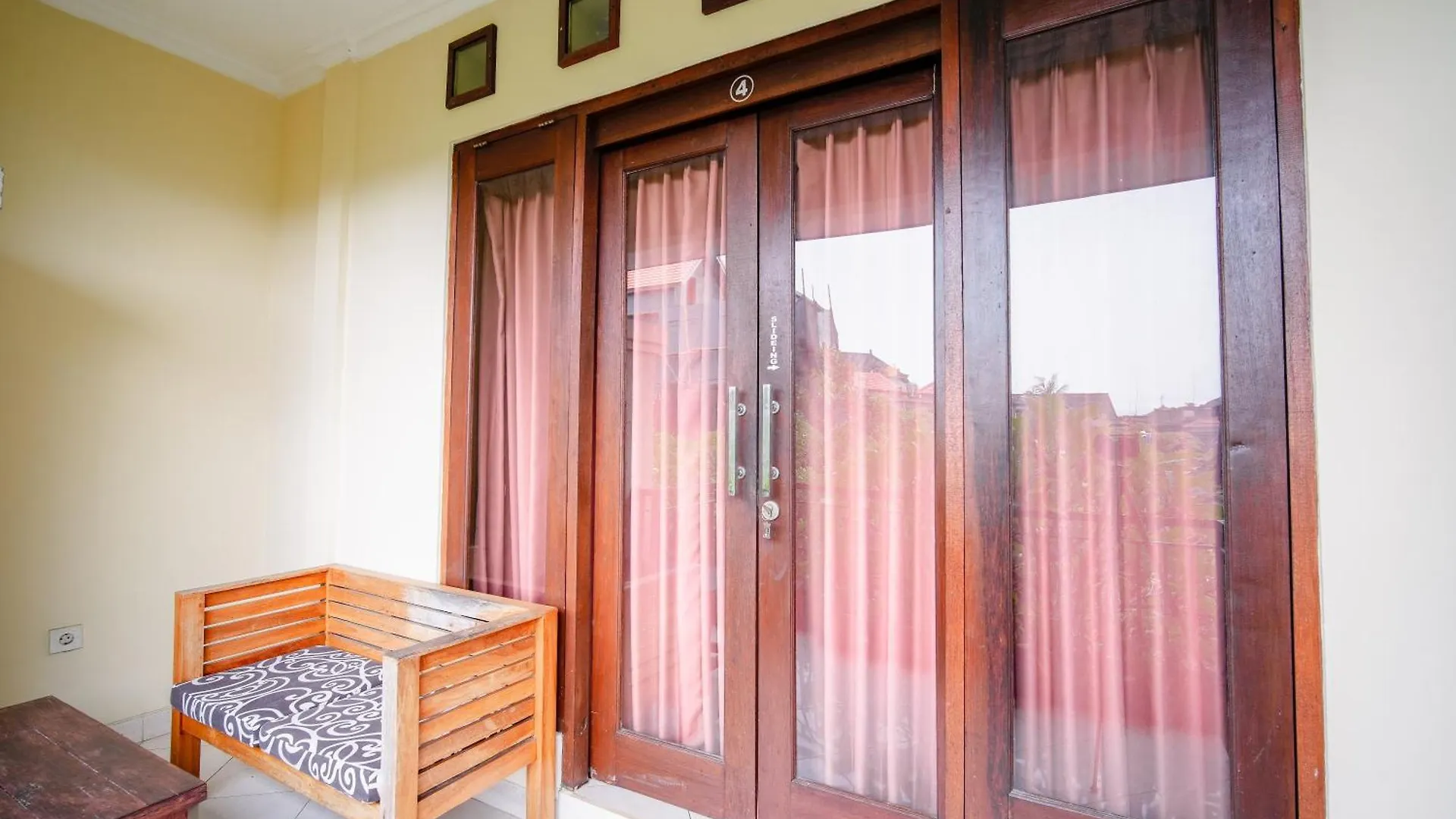 Shana Homestay By Eps Ubud  Indonesia